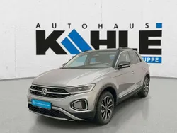 Pyritsilber metallic / schwarz Gebraucht 2025 VW T-Roc Business SUV | 34.990 € (Superpreis)