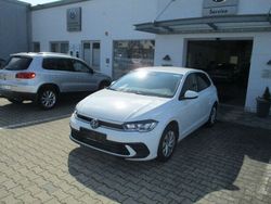 Weiß Gebraucht 2023 VW Polo Life Limousine | 18.290 € (Fairer Preis)