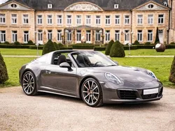 Grau Gebraucht 2016 Porsche 911 Targa 4S Cabrio | 119.911 € (Etwas zu teuer)