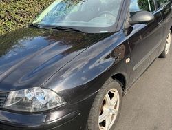 Schwarz Gebraucht 2005 Seat Ibiza Sport Limousine | 1.599 € (Fairer Preis)
