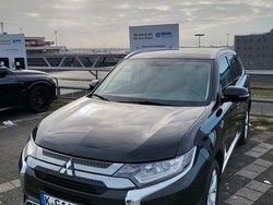 Schwarz Gebraucht 2019 Mitsubishi Outlander P-HEV SUV | 19.400 € (Fairer Preis)