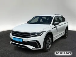 Weiß Gebraucht 2022 VW Tiguan Allspace R-line SUV | 34.881 € (Fairer Preis)