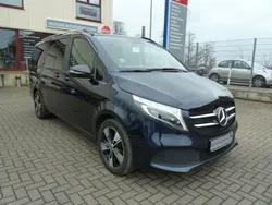 Blau Gebraucht 2021 Mercedes V250 Edition Van / Kleinbus | 44.900 € (Guter Preis)