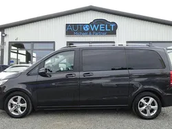 Grau Gebraucht 2022 Mercedes V250 Van / Kleinbus | 44.880 € (Superpreis)