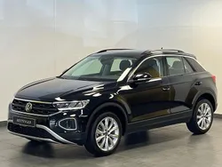 Schwarz Gebraucht 2022 VW T-Roc Life SUV | 26.900 € (Fairer Preis)