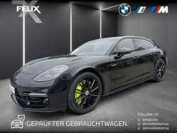 Tiefschwarz metallic Gebraucht 2018 Porsche Panamera S E-Hybrid Sport Turismo Limousine | 64.880 € (Fairer Preis)