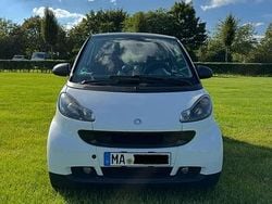 Weiß Gebraucht 2010 Smart ForTwo Coupé Passion Kleinwagen | 6.950 € (Fairer Preis)