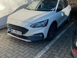 Weiß Gebraucht 2020 Ford Focus Active X Limousine | 18.000 € (Guter Preis)