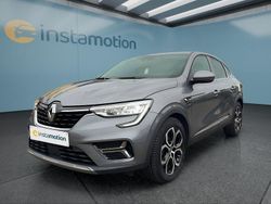 Grau Gebraucht 2022 Renault Arkana SUV | 23.649 € (Fairer Preis)