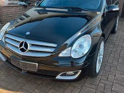 Schwarz Gebraucht 2006 Mercedes R500 Van / Kleinbus | 14.480 €