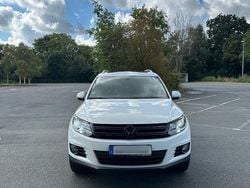 Weiß Gebraucht 2013 VW Tiguan SUV | 13.000 € (Etwas zu teuer)