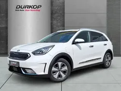 (swp) snow white pearl Gebraucht 2017 Kia Niro Spirit SUV | 18.880 € (Teuer)