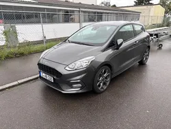 Grau Gebraucht 2018 Ford Fiesta ST-Line Kleinwagen | 9.500 € (Guter Preis)
