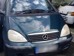 Grün Gebraucht 2001 Mercedes A140 Limousine | 500 €