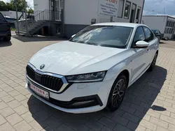 Weiß Gebraucht 2022 Skoda Octavia Clever Limousine | 24.490 € (Etwas zu teuer)