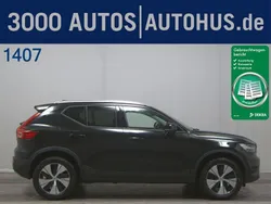 Black solid stone / solid Gebraucht 2020 Volvo XC40 Momentum SUV | 19.980 € (Guter Preis)