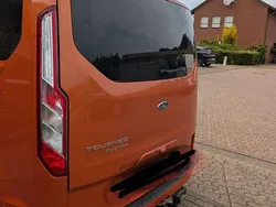 Orange Gebraucht 2022 Ford Tourneo Custom Van / Kleinbus | 39.900 € (Etwas zu teuer)