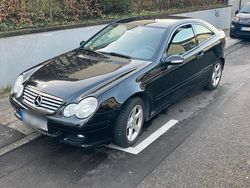 Schwarz Gebraucht 2007 Mercedes C180 Kleinwagen | 3.500 € (Fairer Preis)