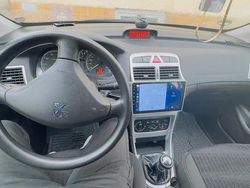 Schwarz Gebraucht 2006 Peugeot 307 Limousine | 2.999 € (Etwas zu teuer)