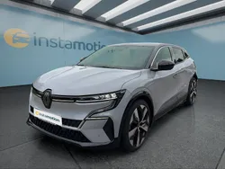 Grau Gebraucht 2022 Renault Mégane Limousine | 26.499 € (Fairer Preis)
