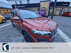 Braun Gebraucht 2024 Dacia Jogger Extreme Limousine | 22.470 € (Fairer Preis)