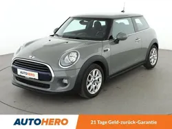 Grau Gebraucht 2017 Mini Cooper Kleinwagen | 14.910 € (Fairer Preis)