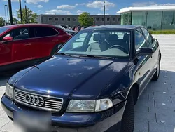 Blau Gebraucht 1998 Audi A4 Design Limousine | 3.100 € (Guter Preis)