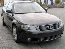 Grau Gebraucht 2004 Audi A3 Kleinwagen | 1.000 € (Superpreis)