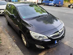 Schwarz Gebraucht 2011 Opel Astra Sport Limousine | 4.850 € (Fairer Preis)