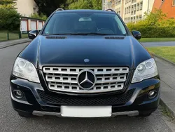 Schwarz Gebraucht 2009 Mercedes ML320 SUV | 13.950 €