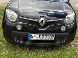 Schwarz Gebraucht 2016 Renault Twingo Life Kleinwagen | 4.450 € (Fairer Preis)