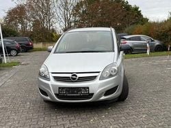 Silber Gebraucht 2012 Opel Zafira Family Van / Kleinbus | 2.200 € (Superpreis)