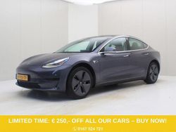 Grau Gebraucht 2020 Tesla Model 3 Standard Range Limousine | 18.900 € (Superpreis)