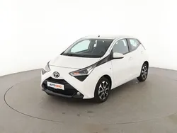 Weiß Gebraucht 2021 Toyota Aygo X-play Kleinwagen | 11.510 € (Fairer Preis)