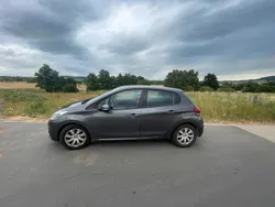 Andere außenfarben Gebraucht 2018 Peugeot 208 Active Kleinwagen | 5.400 € (Fairer Preis)