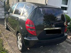 Schwarz Gebraucht 2005 Mercedes A200 Avantgarde Limousine | 2.900 € (Fairer Preis)
