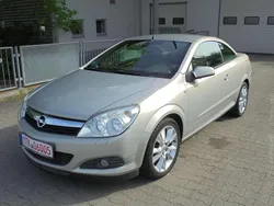 Silber Gebraucht 2007 Opel Astra Cabriolet Cosmo Cabrio | 2.900 € (Guter Preis)