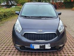 Grau Gebraucht 2016 Kia Venga DREAM-TEAM Edition Kleinwagen | 11.400 € (Fairer Preis)