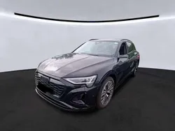 Mythosschwarz metallic Gebraucht 2024 Audi Q8 e-tron S-Line SUV | 58.900 € (Superpreis)