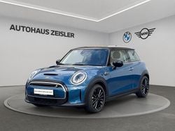 Island blue Gebraucht 2023 Mini Cooper SE Hatch Kleinwagen | 19.740 € (Fairer Preis)
