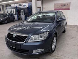 Grau Gebraucht 2012 Skoda Octavia Elegance Limousine | 5.700 € (Guter Preis)