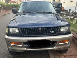 Blau Gebraucht 1999 Mitsubishi Pajero SUV | 8.000 € (Guter Preis)