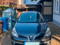 Grau Gebraucht 2007 Renault Clio II Rip Curl Kleinwagen | 2.650 € (Teuer)