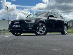 Schwarz Gebraucht 2013 Audi A4 Attraction Limousine | 11.700 € (Fairer Preis)