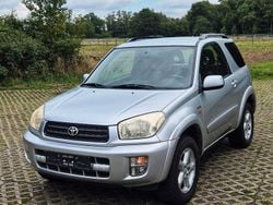 Silber Gebraucht 2002 Toyota RAV4 SUV | 7.490 € (Etwas zu teuer)
