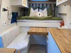 Schwarz Gebraucht 2020 Peugeot Boxer Premium Van | 79.000 €