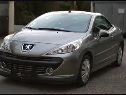 Silber Gebraucht 2008 Peugeot 207 CC Cabrio | 1.700 € (Guter Preis)
