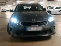 Grau Gebraucht 2019 Kia Ceed Kombi | 13.560 € (Etwas zu teuer)