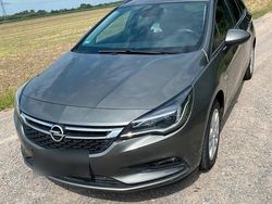 Grau Gebraucht 2018 Opel Astra Kombi | 8.950 € (Fairer Preis)