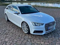 Weiß Gebraucht 2017 Audi A4 S-Line Kombi | 22.900 € (Fairer Preis)